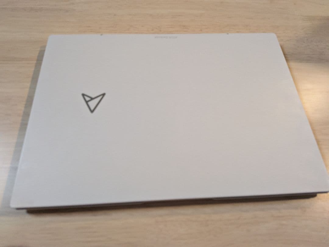 ASUS Zenbook S OLED ノートPC リファインドホワイト