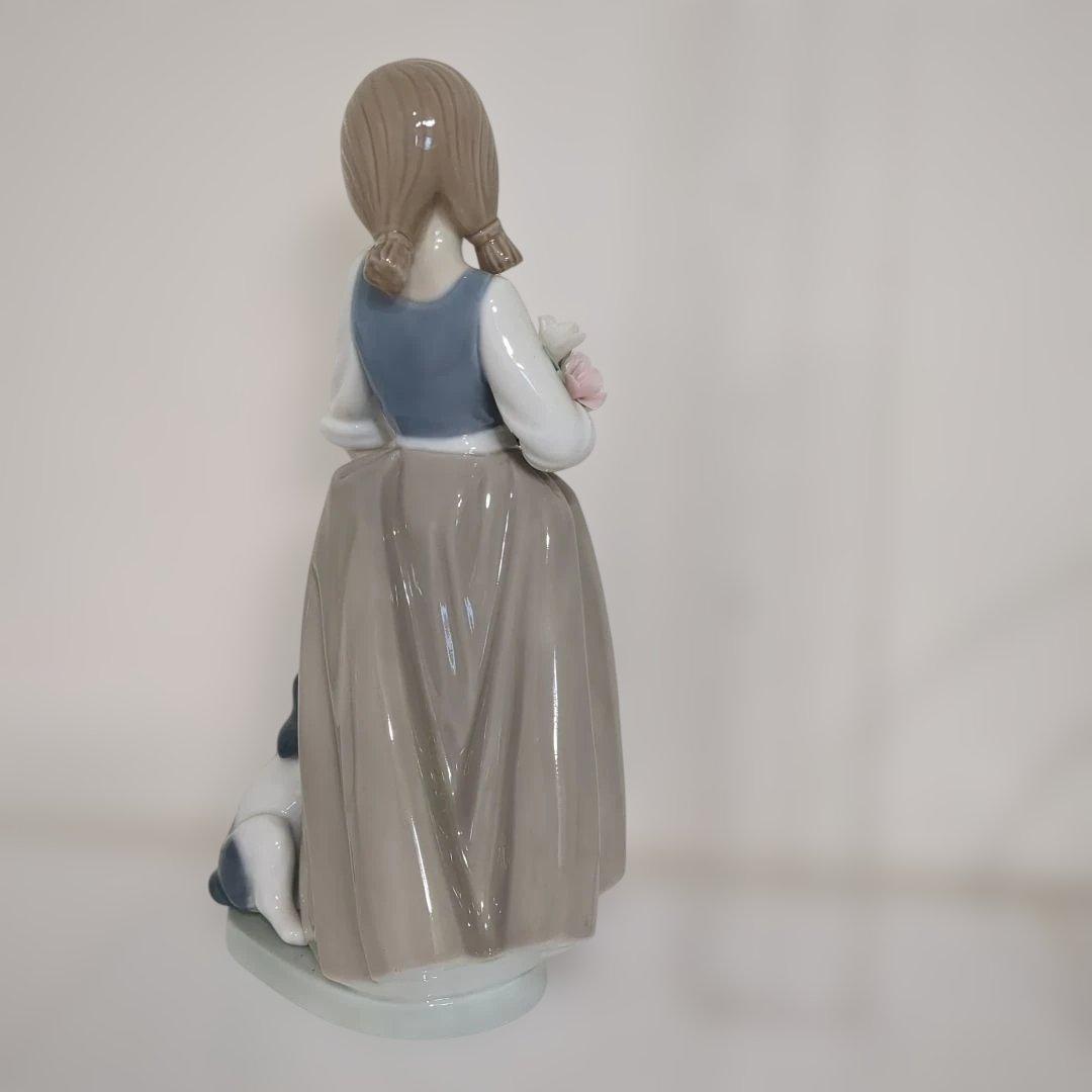 リヤドロの人形