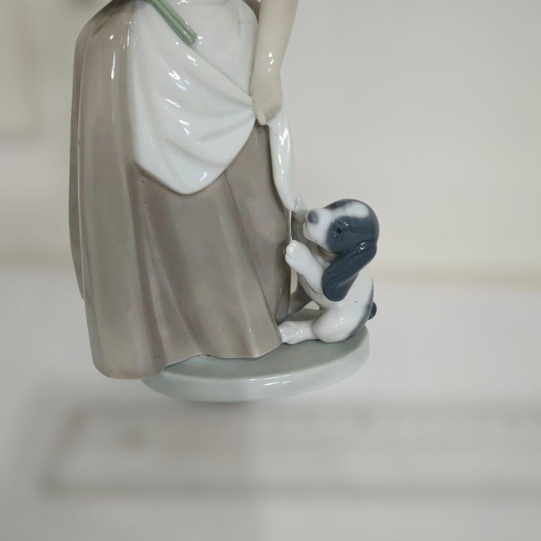 リヤドロの人形