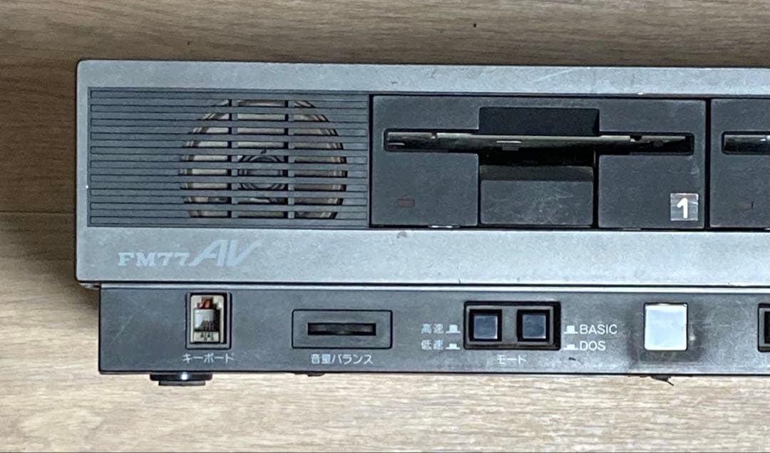 FUJITSU FM77 AUDIO & VISUAL 本体 キーボード
