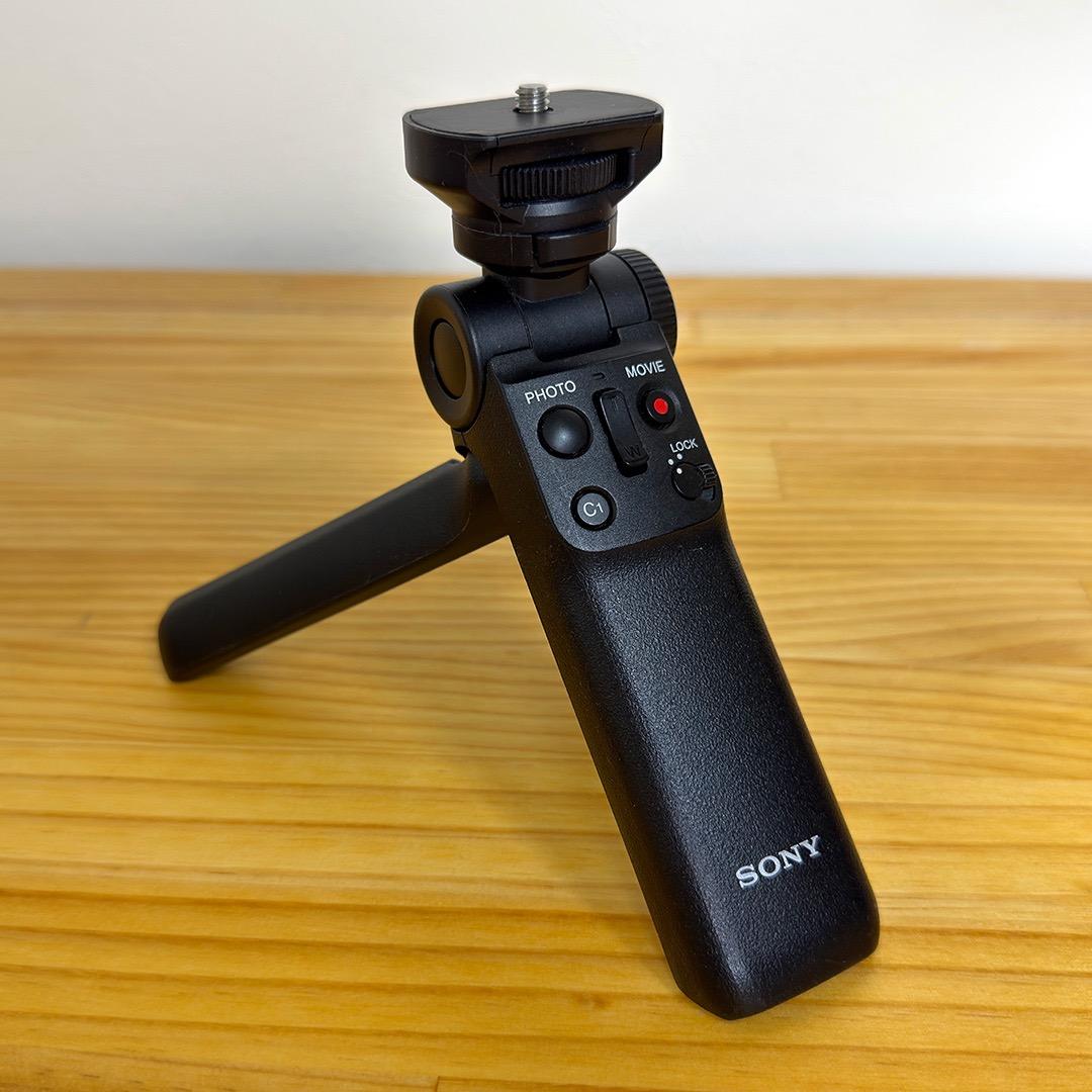 SONY VLOGCAM ZV-1G ＋ SmallRig木製カメラリグ付き