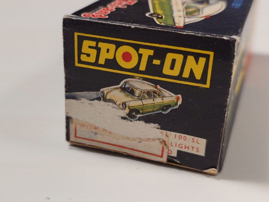 ミニカー SPOT - ON FORD ZODIAC with head light