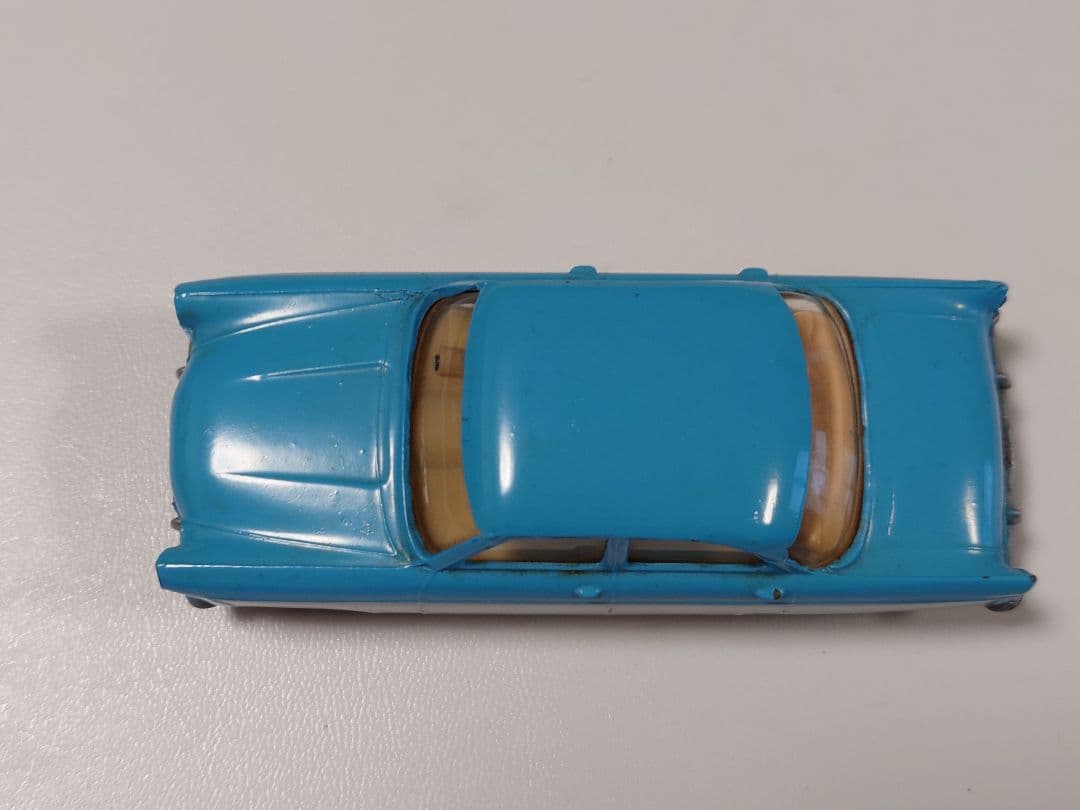 ミニカー SPOT - ON FORD ZODIAC with head light