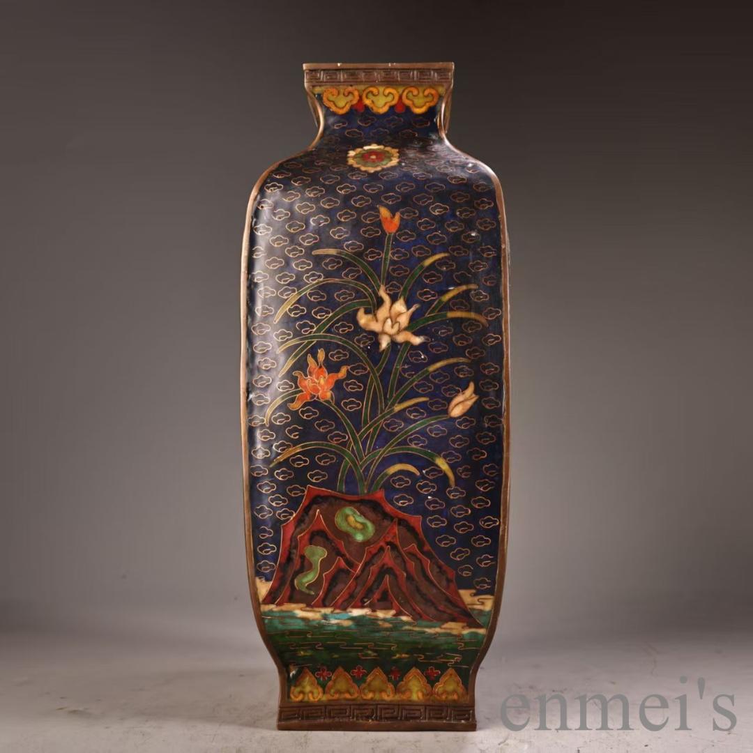 中国古美術 旧蔵 景泰藍七宝方瓶 梅・蘭・竹・菊 高浮雕鍛金 純銅 極細工 置物