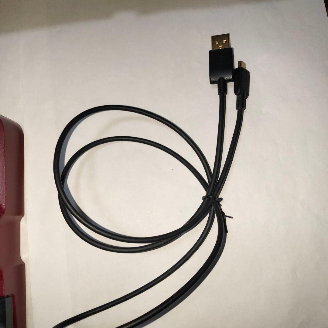 ZOOM B1 FOUR ベースマルチ 専用袋とUSBケーブル付き