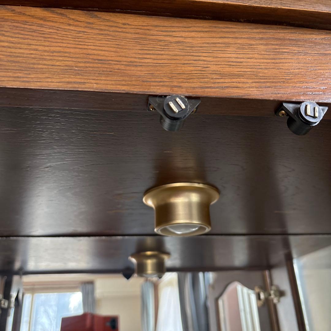 高級家具　passionブランド　縦型　カップポード　飾り棚照明付　背面鏡棚5