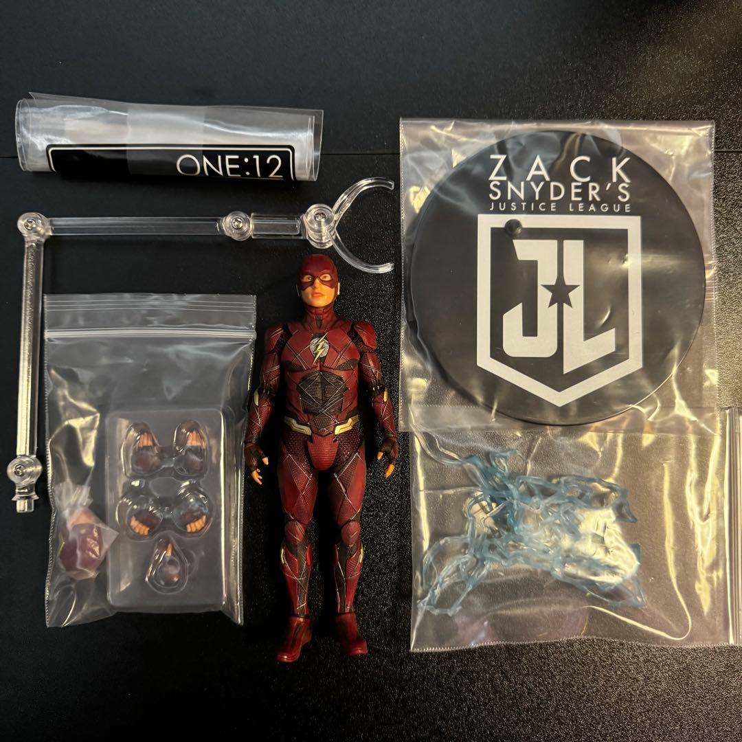 MEZCO ONE 12 フラッシュ　中古美品