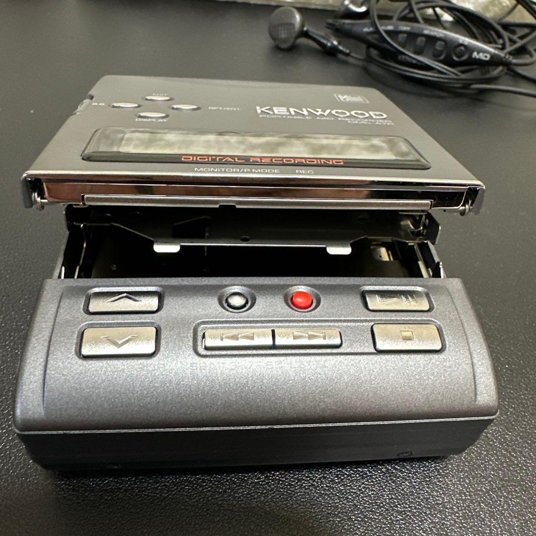 美品　KENWOOD ポータブル MDレコーダー DMC-A7R ジャンク現状品
