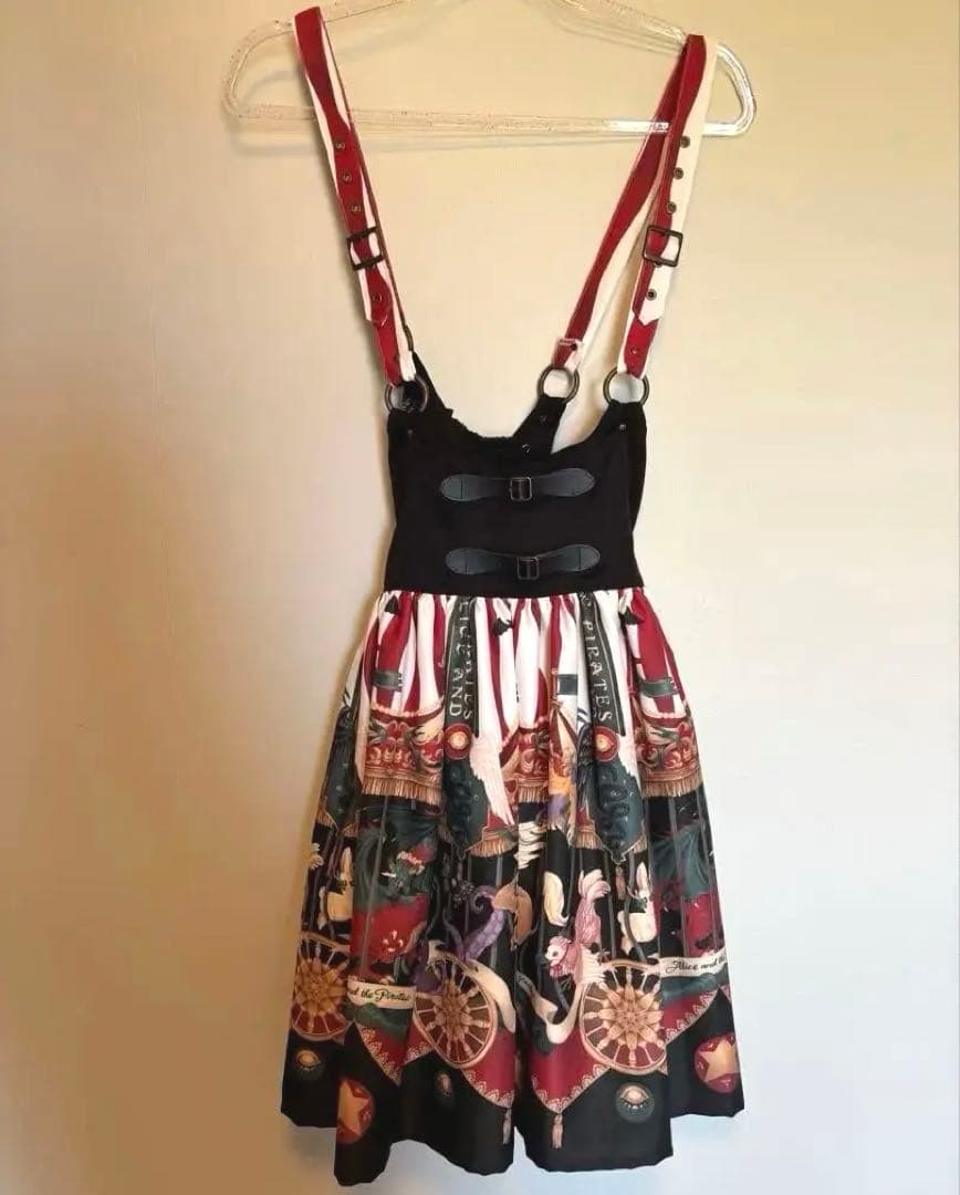 アリスアンドザパイレーツ　エスケープビースト　スカート