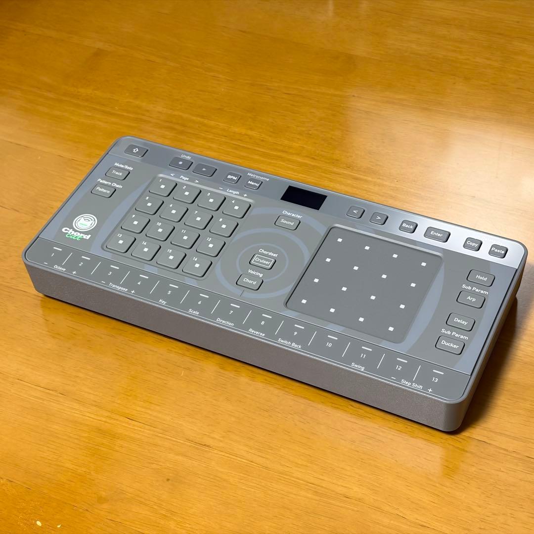 AlphaTheta Chordcat 8トラック グルーヴボックス