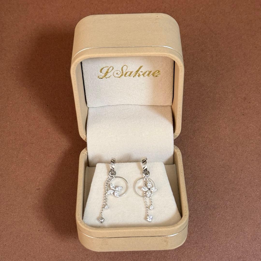 【3万】WGK14エルサカエ　フラワー　モチーフ ピアス