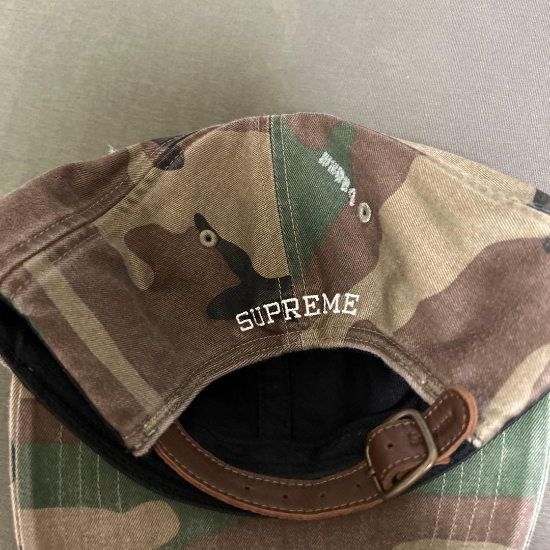 帽子 Supreme Distressed Script 6-Panel FW25