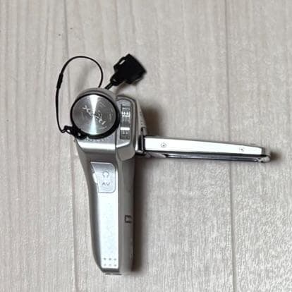 SANYO Xacti DMX-CG6(S) ビデオカメラ 600万画素 防水