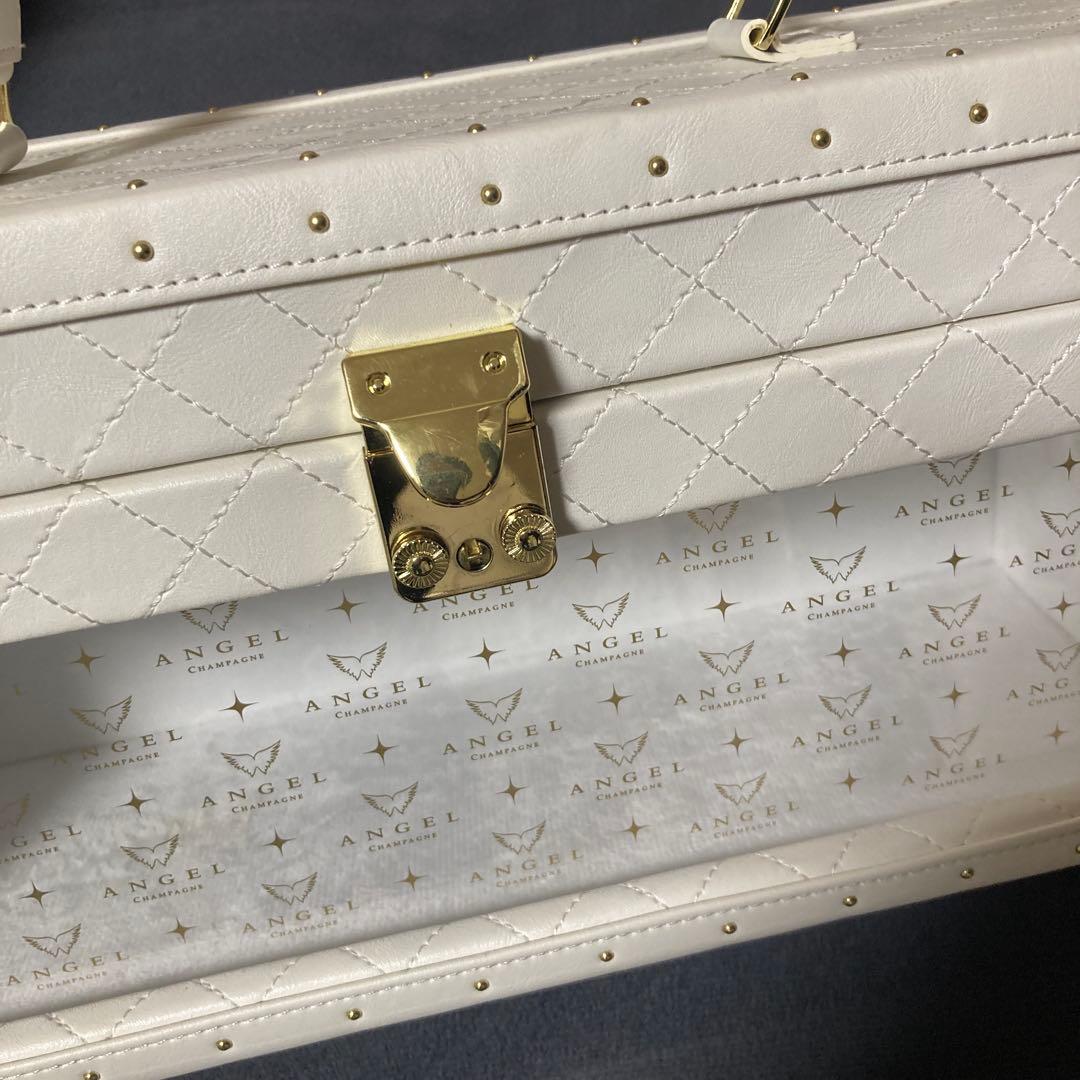 エンジェルシャンパン　ホリデーエディション　レザーラッチ　箱のみ
