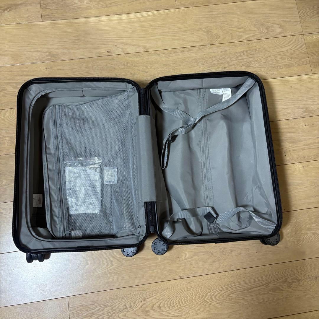 無印良品　バーを自由に調節できる　ハードキャリーケース（３６Ｌ）
