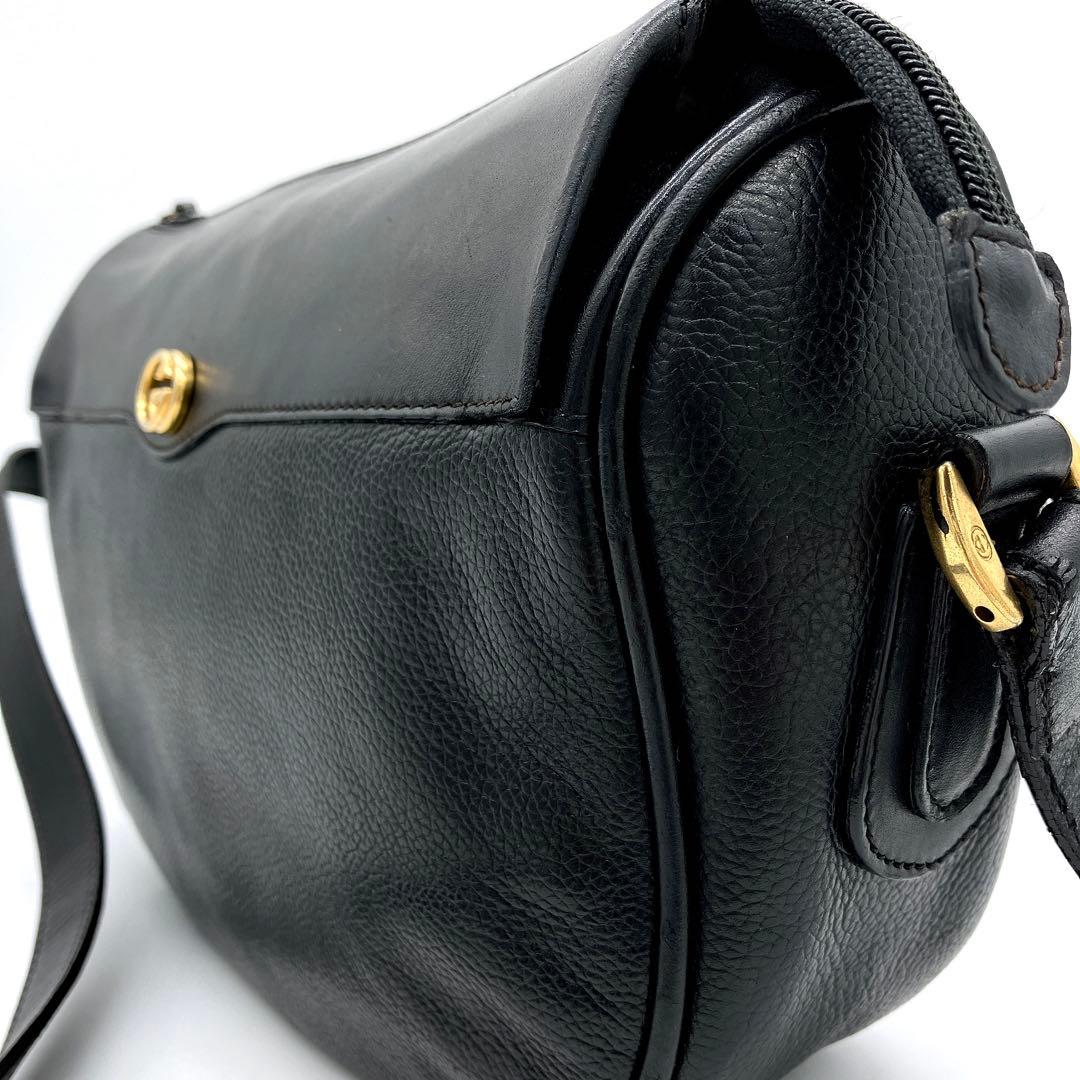 【GUCCI】ショルダーバッグ　インターロッキング　レザー　ブラック