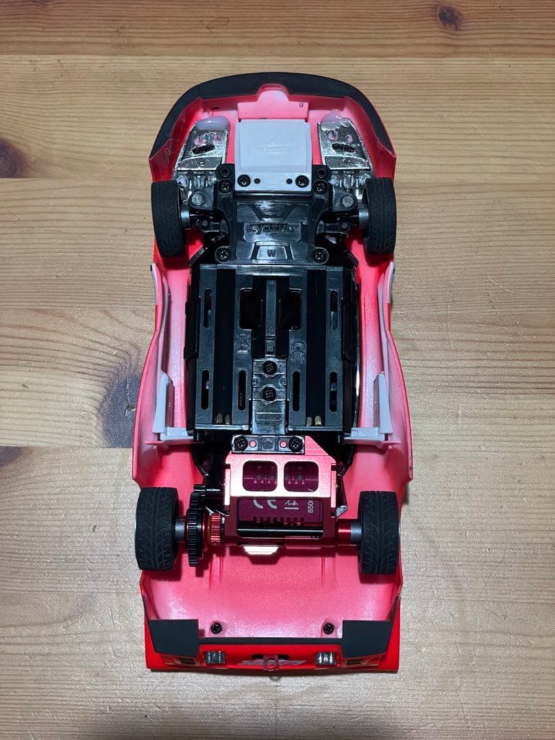 ミニッツMR-03? 赤モーター アルミマウント