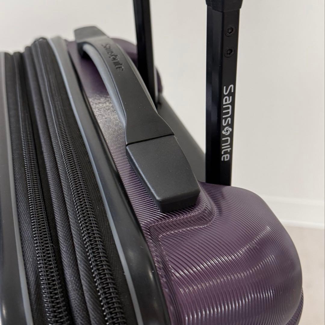 完売品！サムソナイト 機内持ち込み スーツケース キャリー omni2 USB