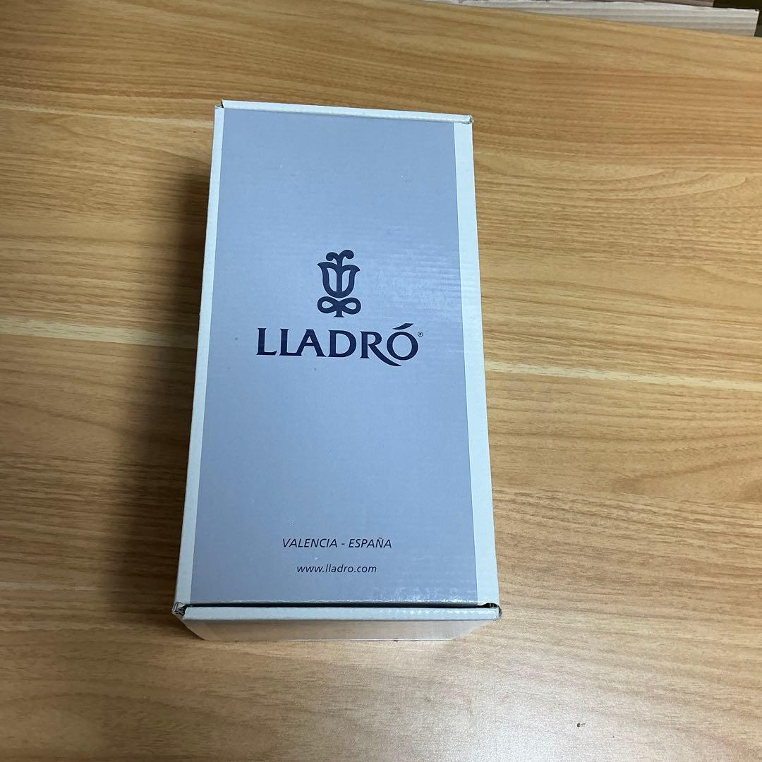 LLADRO リヤドロ ウェディング人形 陶器製『祝福の鐘の音』