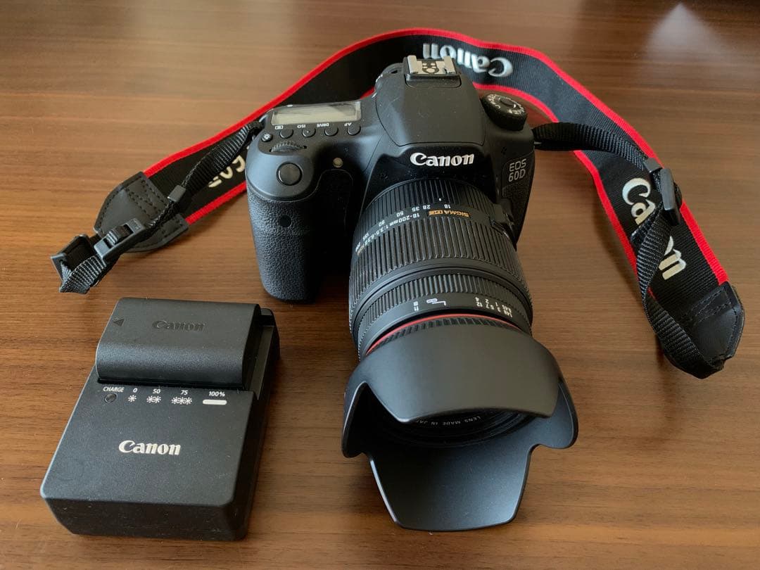 Canon EOS 60D 本体＋SIGMA高倍率ズームレンズ