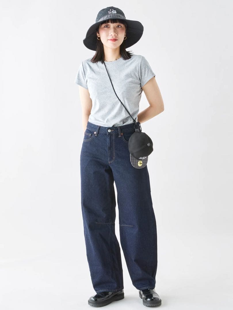 NEW ERA® × familiar コラボ ポシェット