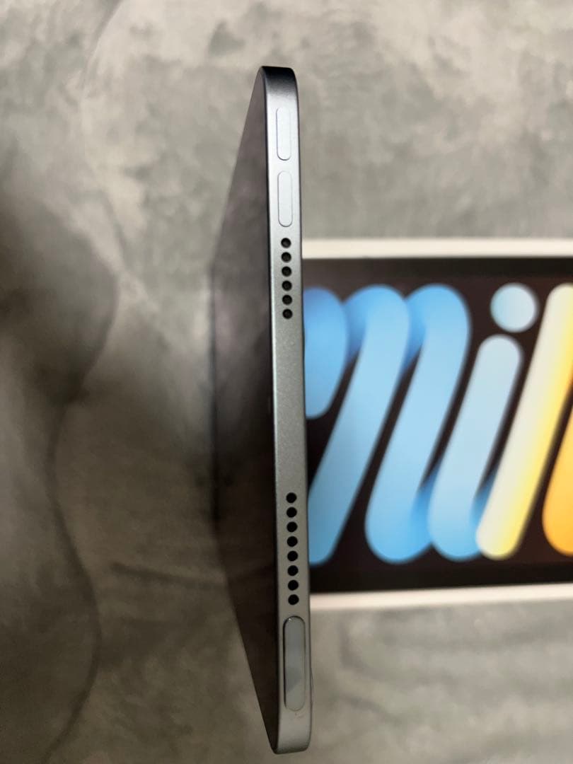 【美品】iPad mini (A17 Pro) Wi-Fi