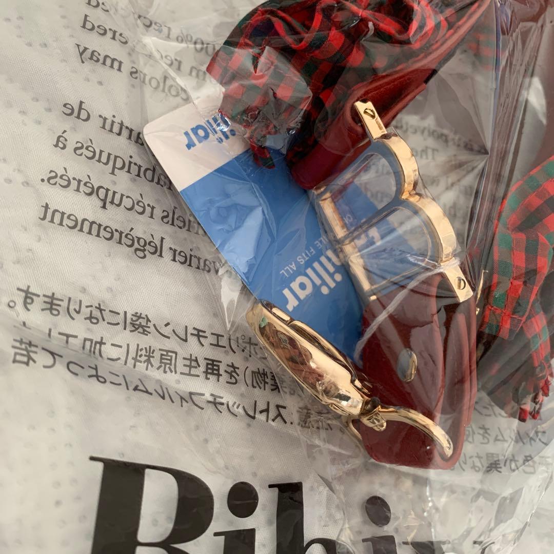 【新品未使用】ファミリア ハンドストラップ　赤