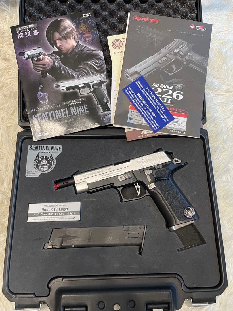 完全限定品　東京マルイ センチネルナイン レオンモデル バイオハザード6