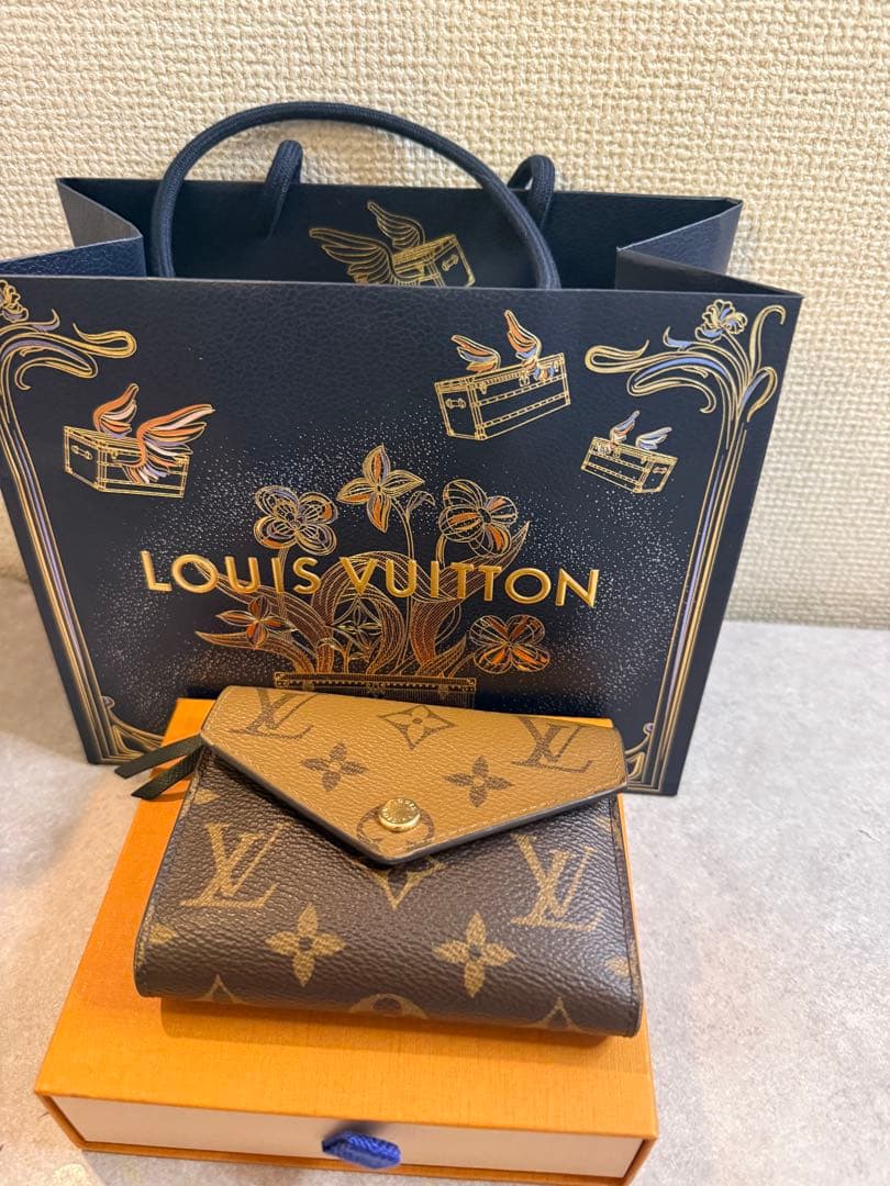 箱袋付.ルイヴィトン ヴィクトリーヌ モノグラムリバース 折り財布