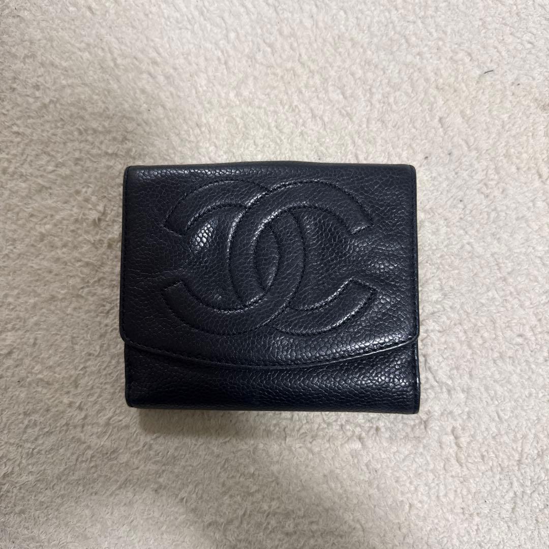 CHANEL 二つ折り財布 ブラックレザー