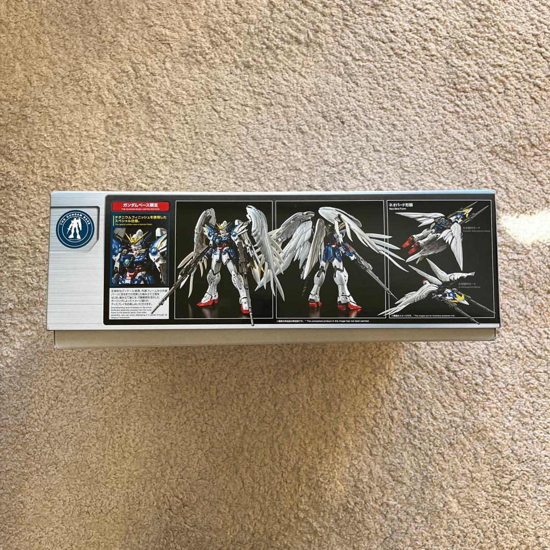 MG 1/100 ウイングガンダムゼロ（Ver.Ka） チタニウムフィニッシュ