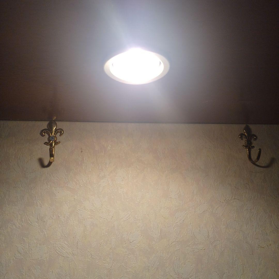 木製ガラスキャビネット 3段 内蔵ライト付き