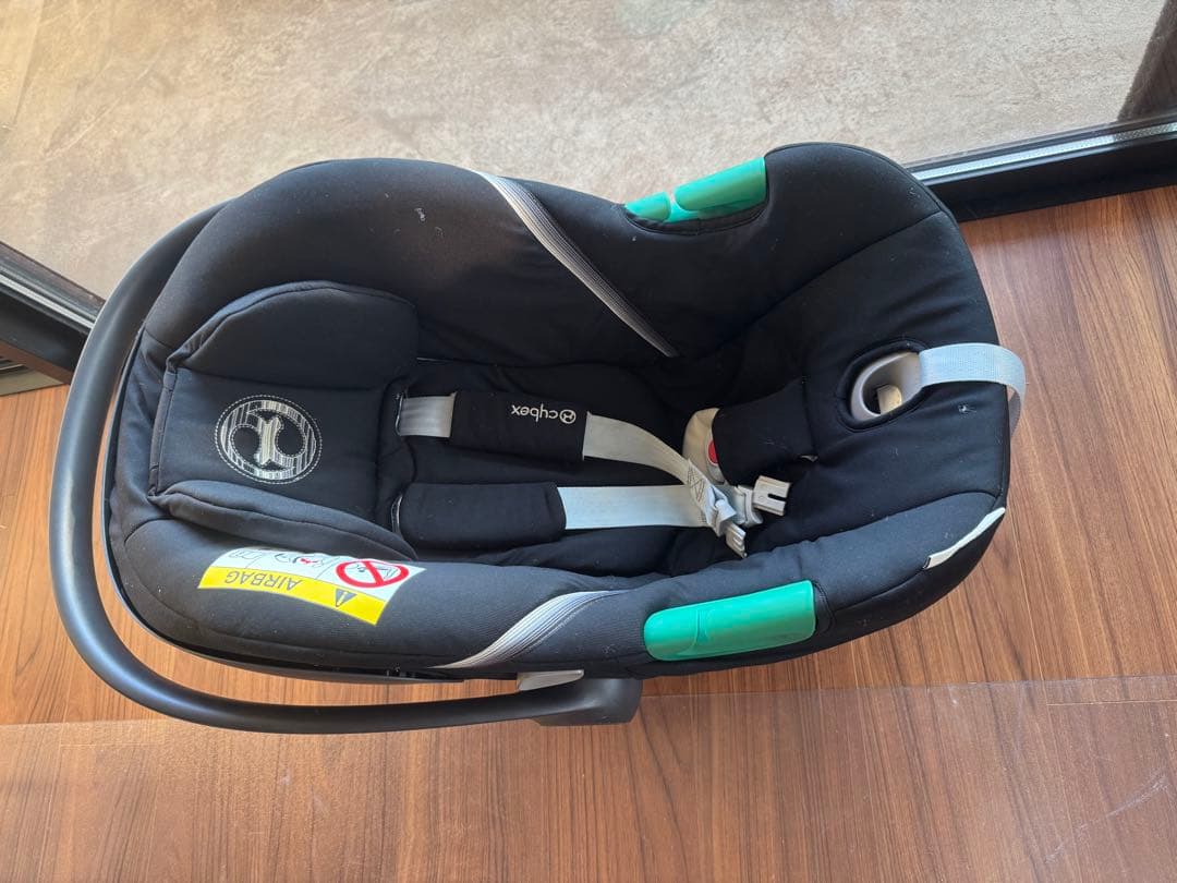 Cybex Aton S2 i-Size 車用チャイルドシート&ベース&アダプタ