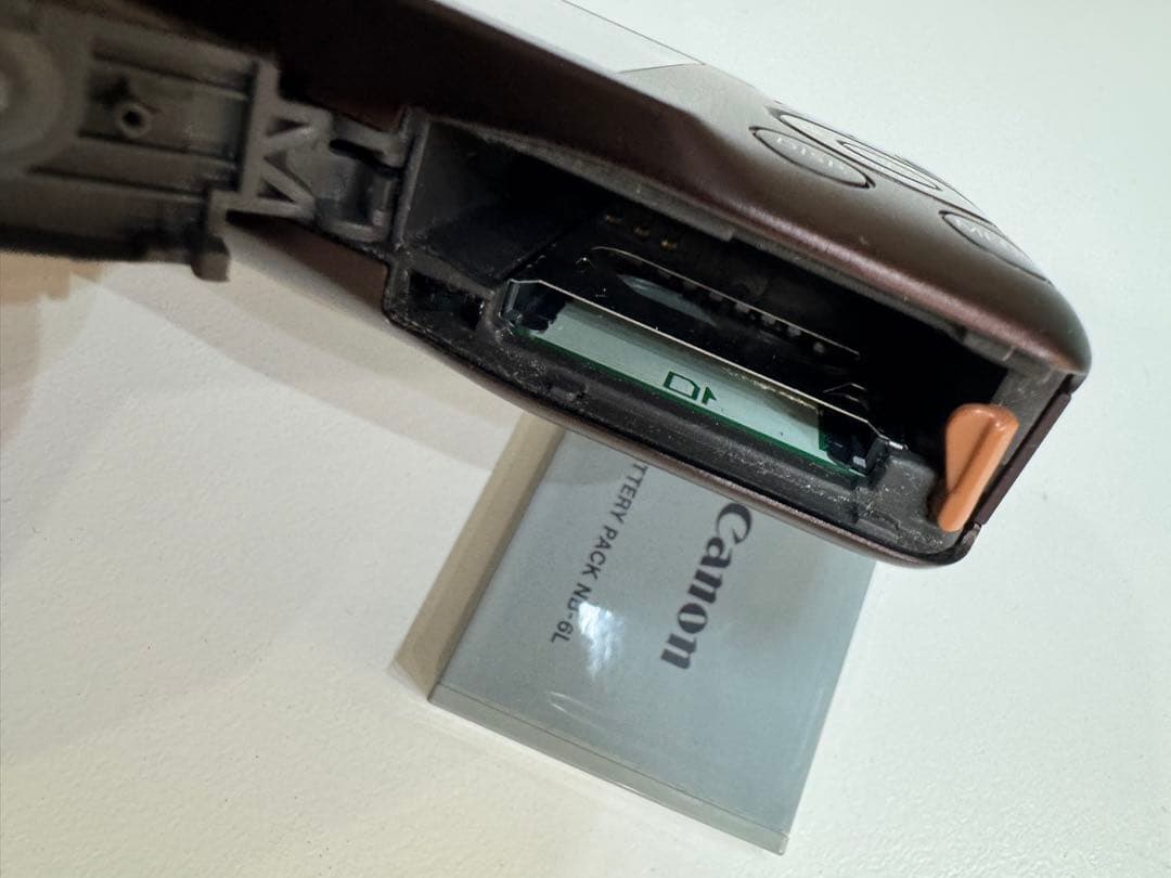 Canon キャノン IXY 200F デジタルカメラ ブラウン