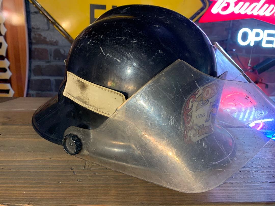 アメリカ実物消防士ヘルメット オークランド消防署 ファイアファイターヘルメット