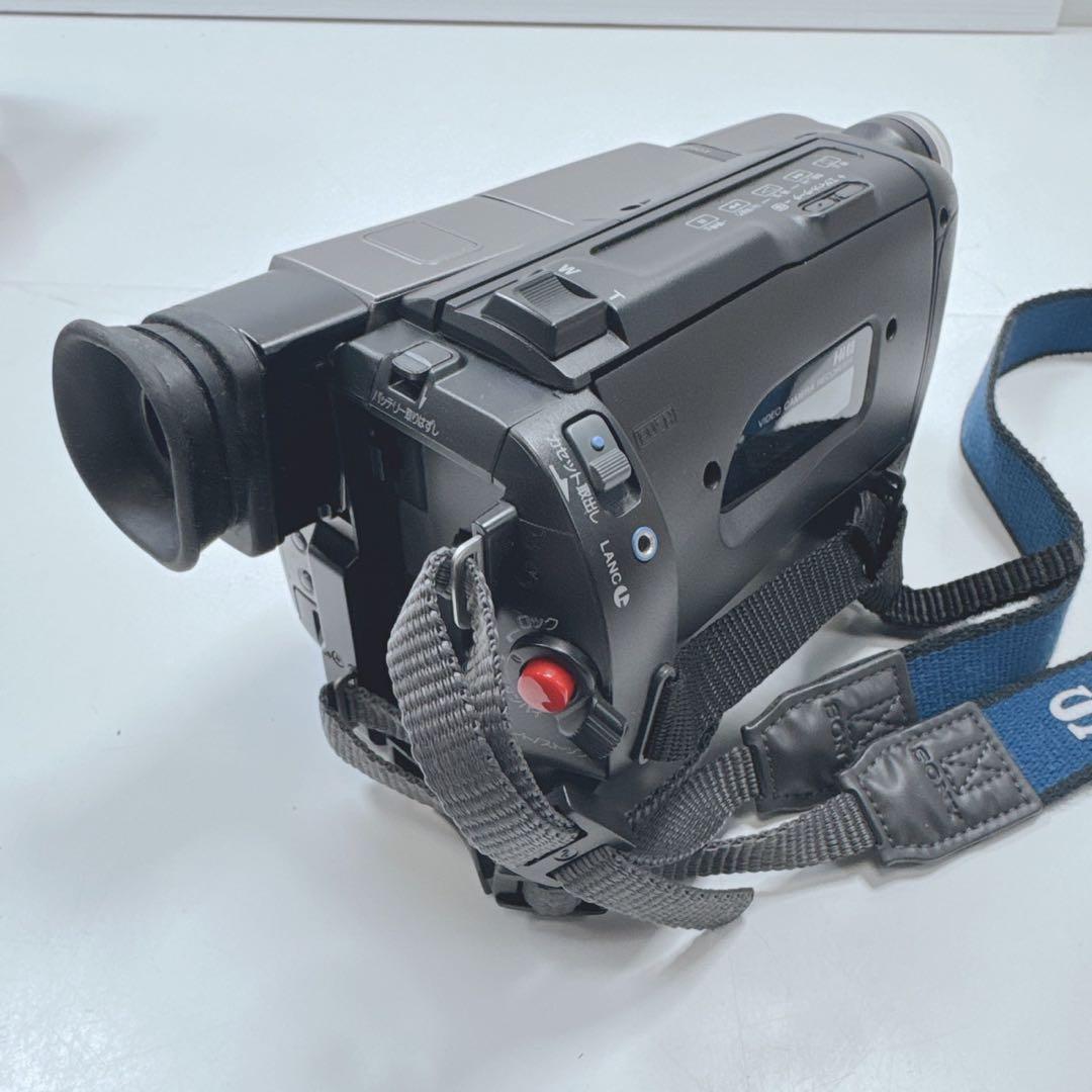 ビデオカメラ k1697 SONY Handycam video Hi8 CCD-TR290