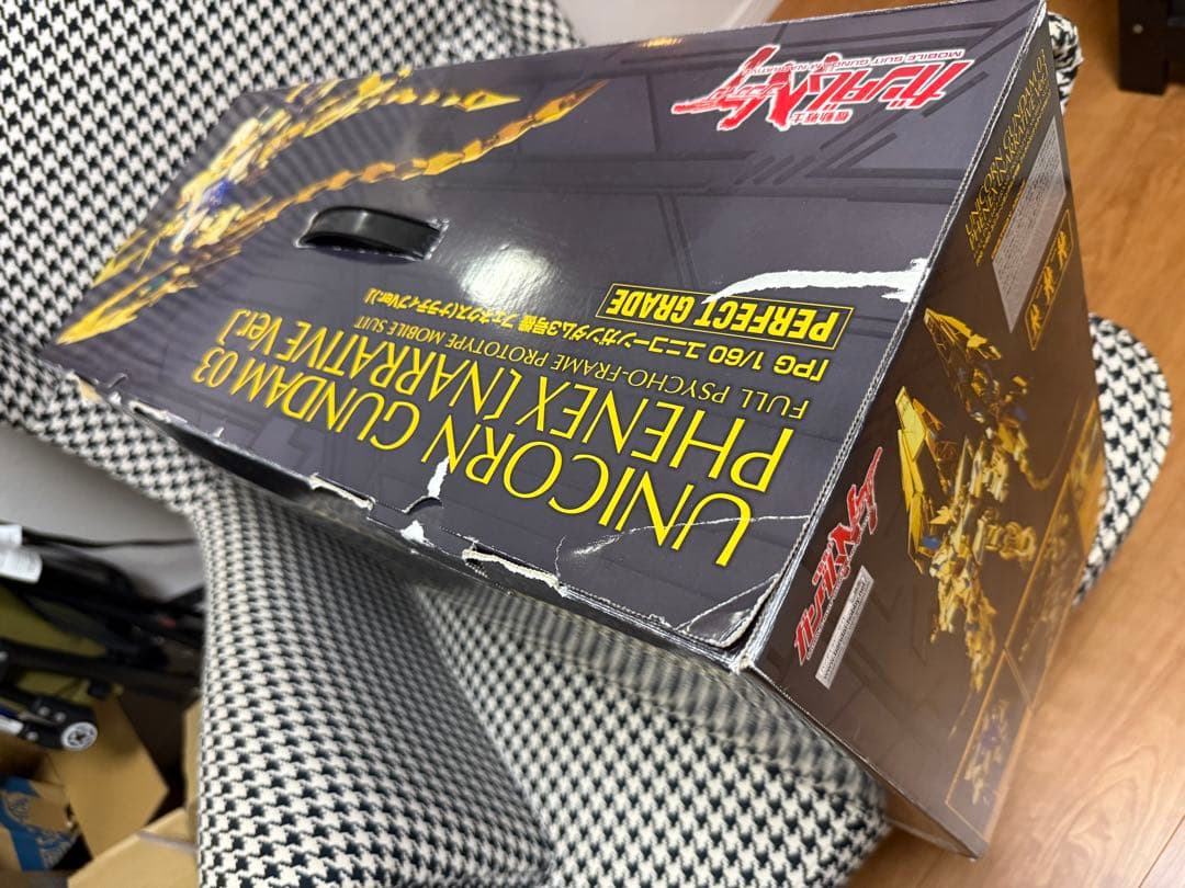 PG ユニコーン ガンダム03フェネクス ナラティブver 完成品　LED搭載