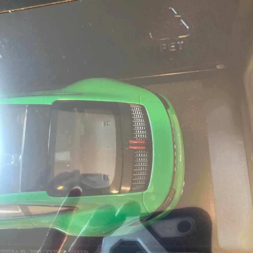 新品　ミニチャンプス◼️1/18 ポルシェ 911 カレラ 4S 限定304台