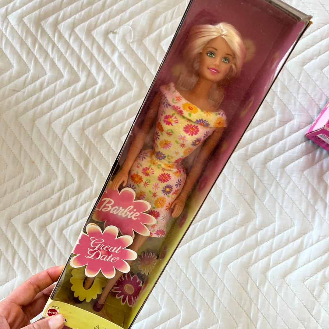 年代物　新品未開封バービー人形とバービー&ケリーセット