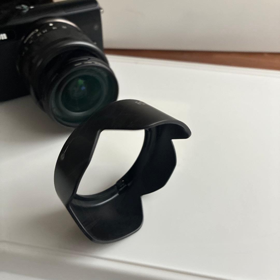 Canon EOS M100 15-45mm レンズキット