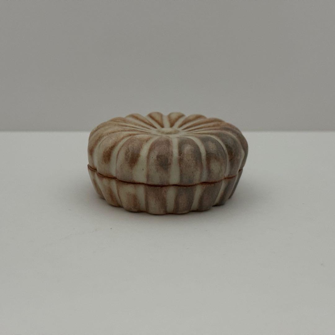 茶道具 坂倉新兵衛 萩焼 菊香合 共箱 茶道