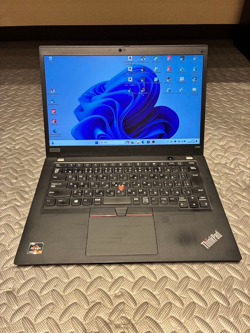 ThinkPad X395 AutoCAD PLCソフト多数インストール済み