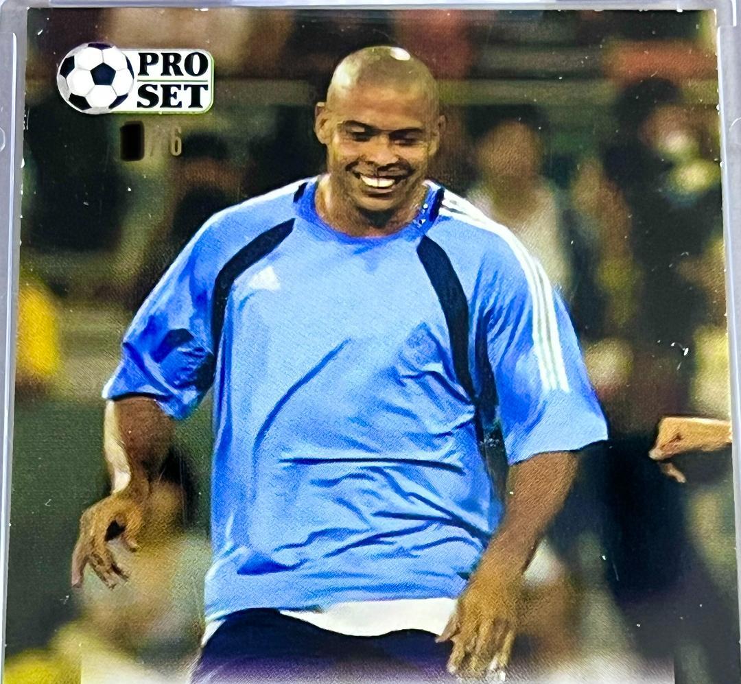 【直筆サイン！世界限定6枚】ロナウド Leaf ブラジル代表 レアル・マドリー