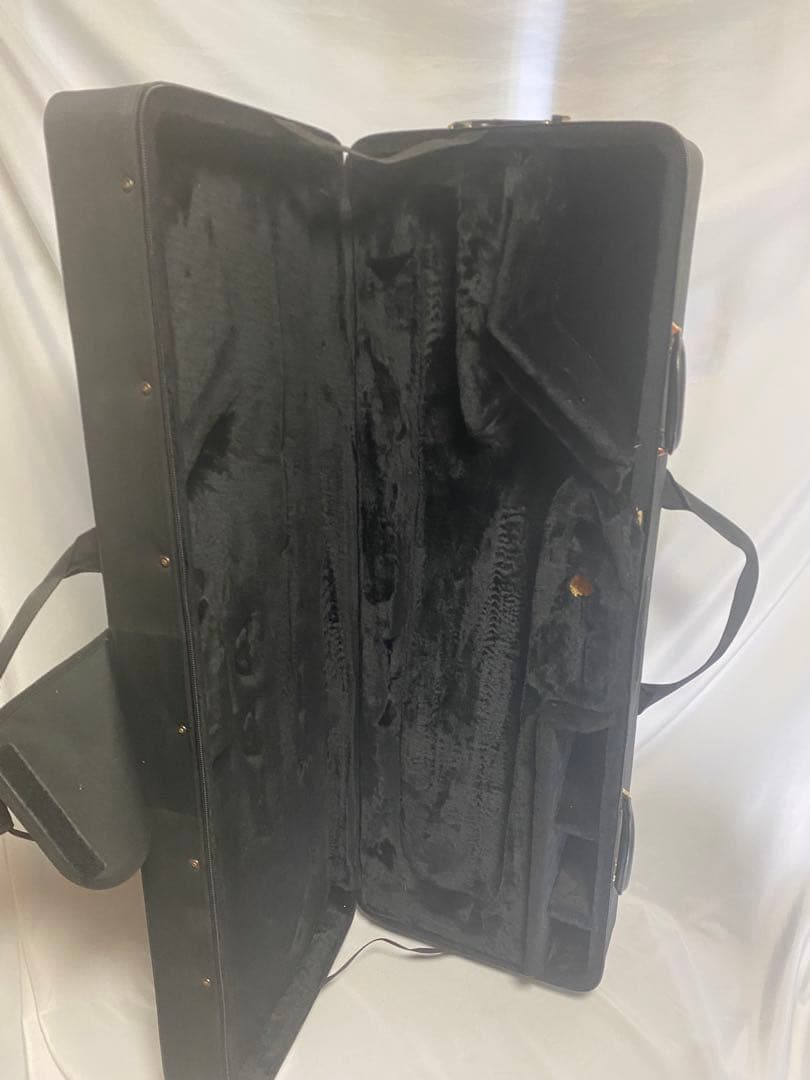2336❣️ J.MICHEAL バリトンサックスケース　ジャンク品