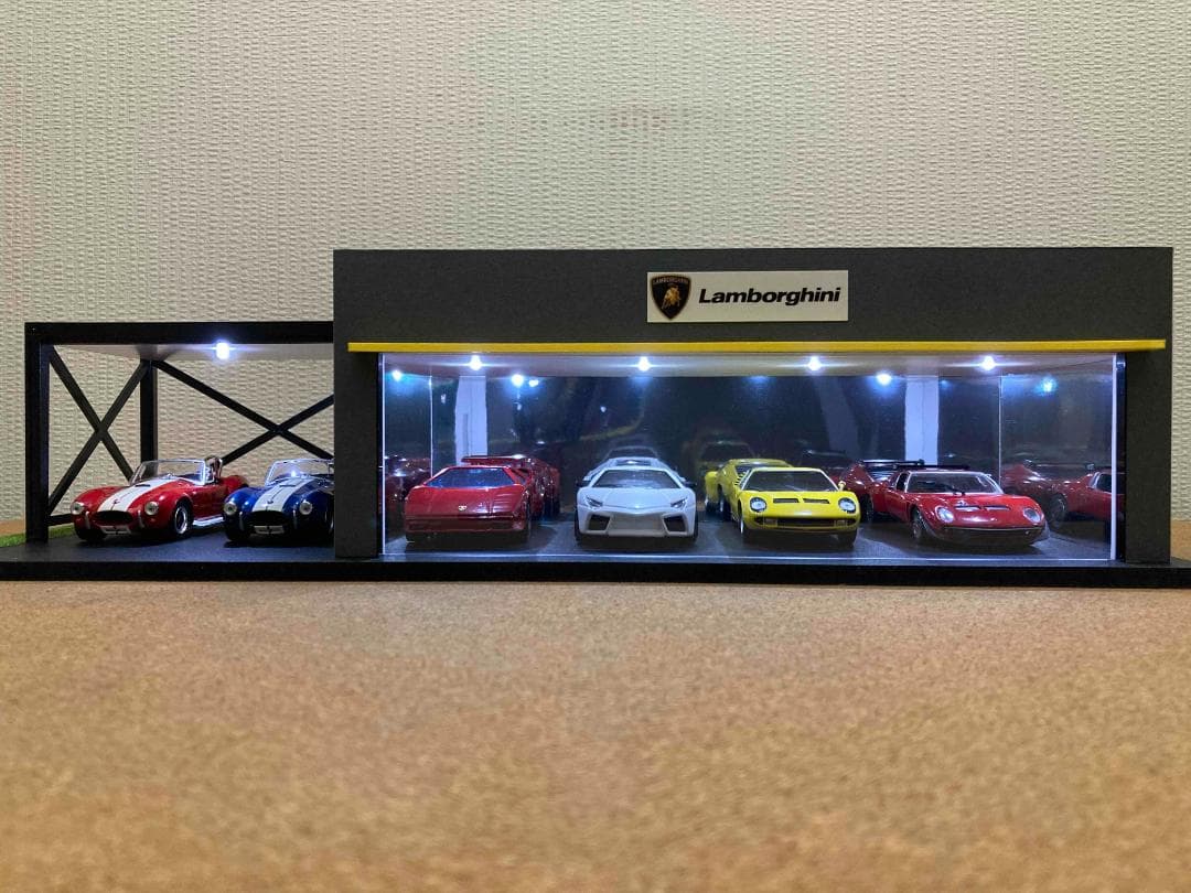 ミニカー用ジオラマ：1/43 ショールーム＆ガレージⅢ（ダークグレー）外構仕上げ