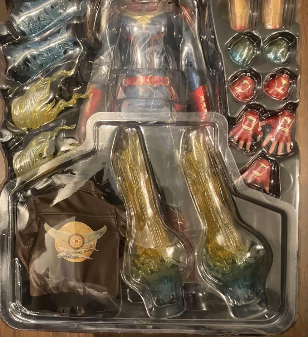 ホットトイズ　キャプテンマーベル