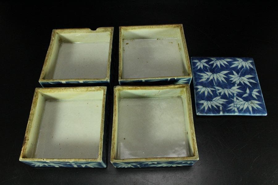 中国美術 青花 白抜 笹紋 段重 高18.5cm 清(K-LC670)