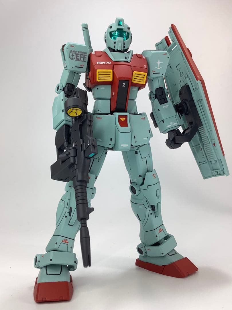 HG RGM-79 ジム【ショルダーキャノン装備/ミサイルポッド装備】