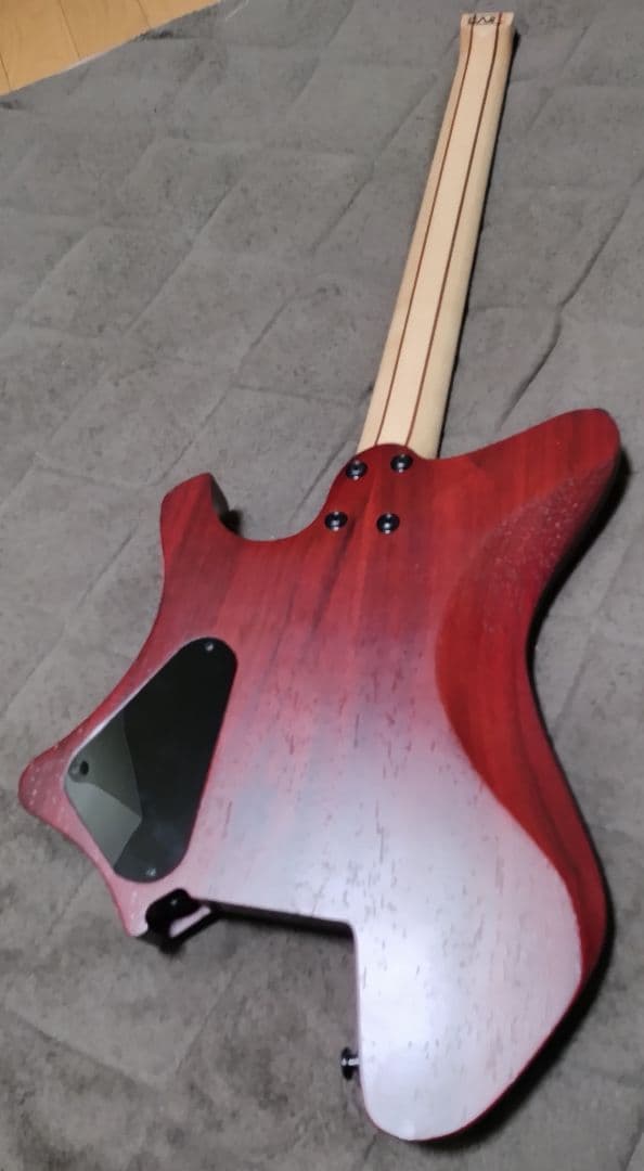 3/31まで EART GW-2 ヘッドレス ギター MOD品 美品