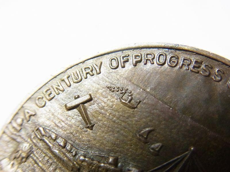 《k250》１９３３年 シカゴ万国博覧会 Leonard社 記念キーフォルダー